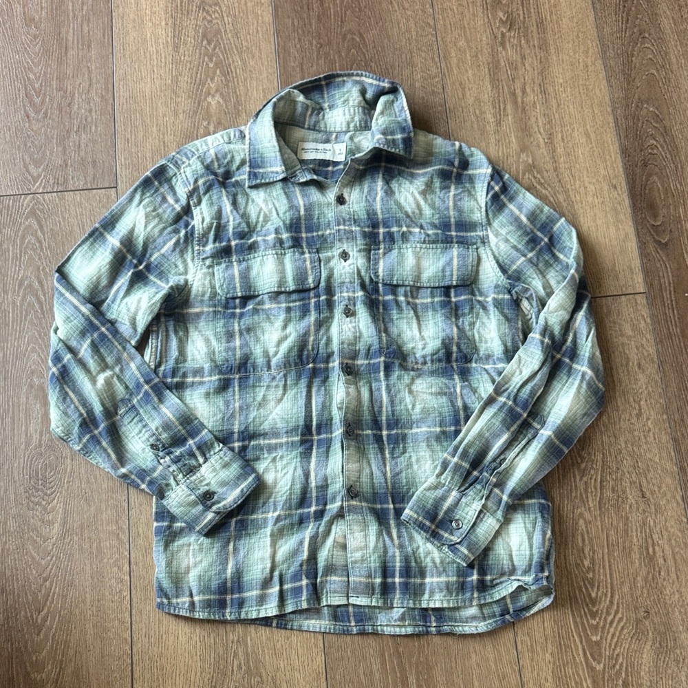 Abercrombie & Fitch Blue & Green Plaid Lightweight Flannel